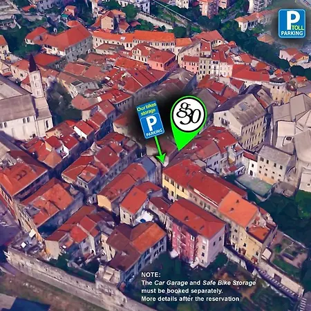 G30 Finalborgo Lodging'N Bike Box Finale Ligure Exterior photo